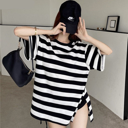 Gbolsos Striped T-shirts Women Slit M-4XL Streetwear Loose Summer Simple Short Sleeve All-match Students Ulzzang Fashion Casual Ins BF